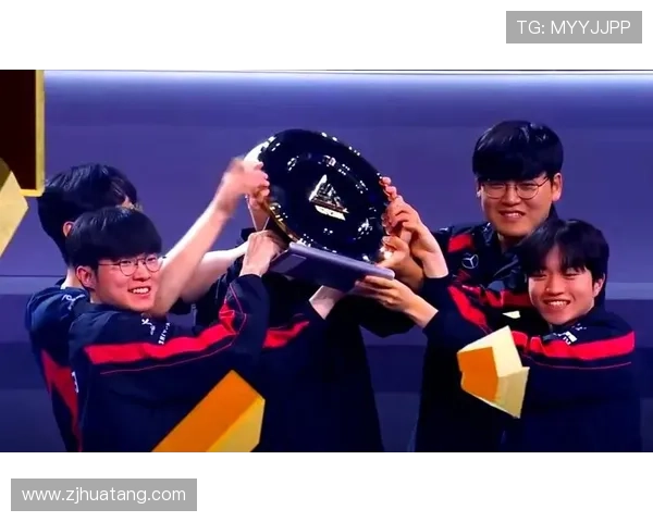 全球总决赛爆冷黑马逆袭豪门战队上演年度最震撼电竞传奇