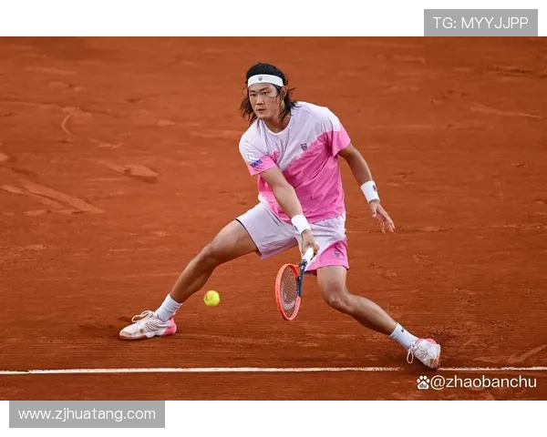 2025年网球年度大事回顾：新星崛起与传统巨星的角逐